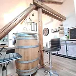 Le Tonneau Insolite Bacchus - Le Souffle Du Saule - Bed & Breakfast