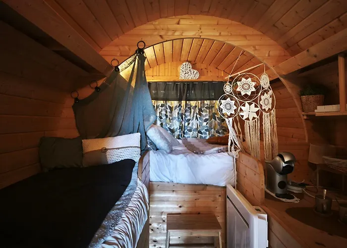 Le Tonneau Insolite Bacchus - Le Souffle Du Saule - Bed & Breakfast *